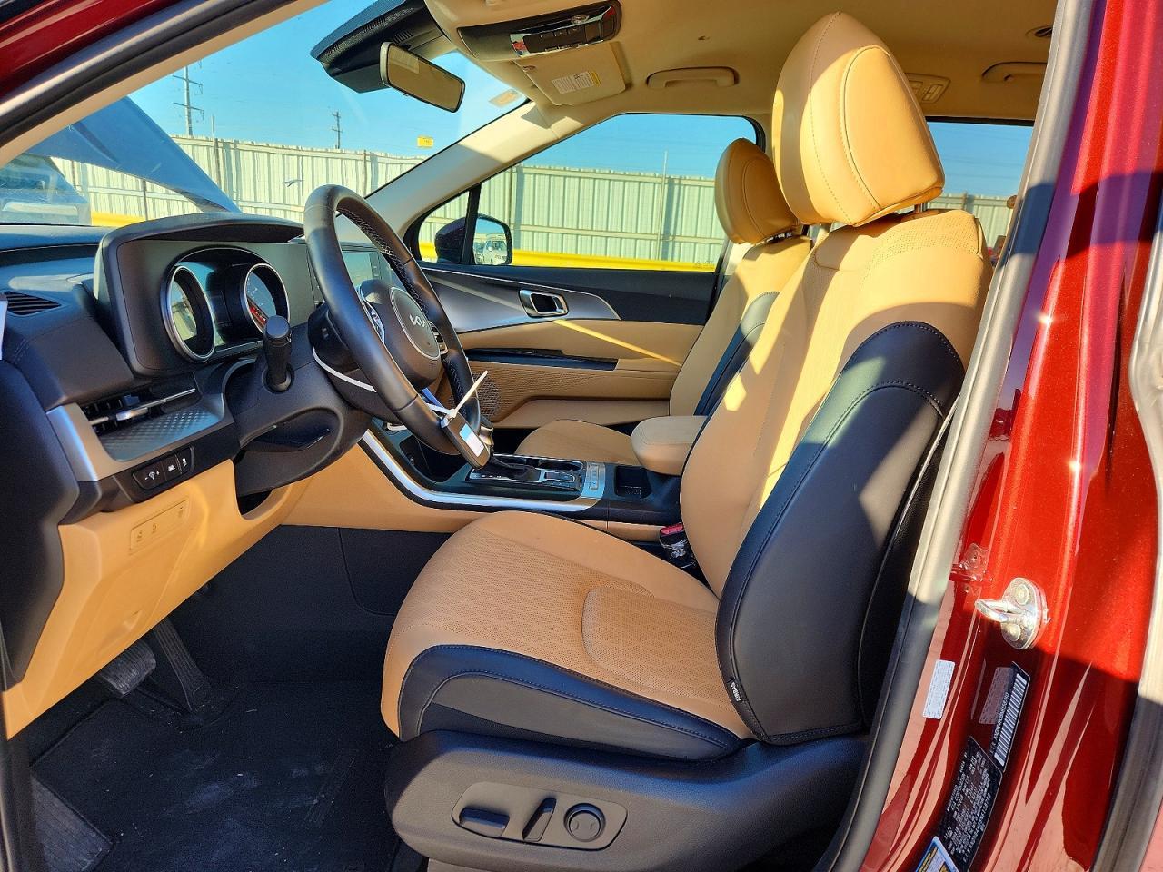 2022 KIA Carnival lx