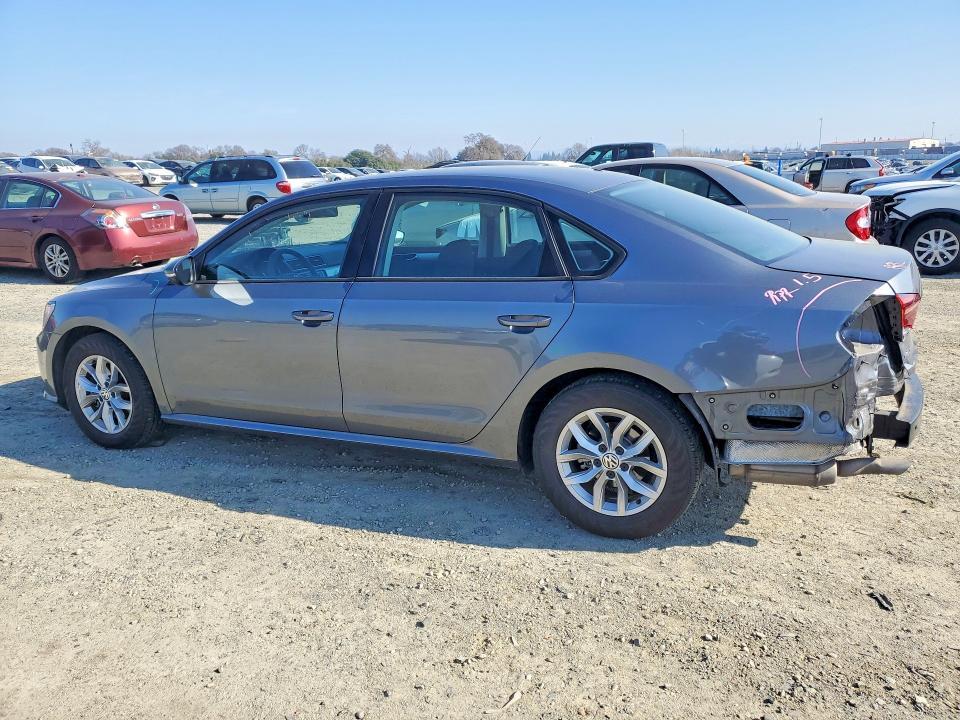 2018 Volkswagen Passat s