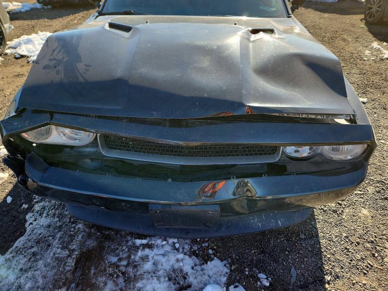 2013 Dodge Challenger sxt