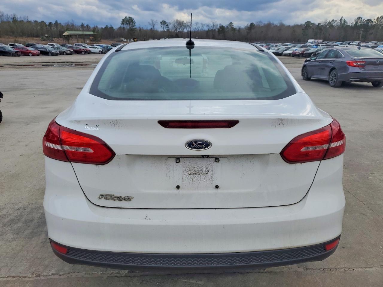 2018 Ford Focus s