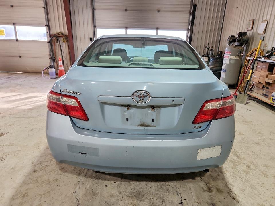 2009 Toyota Camry le