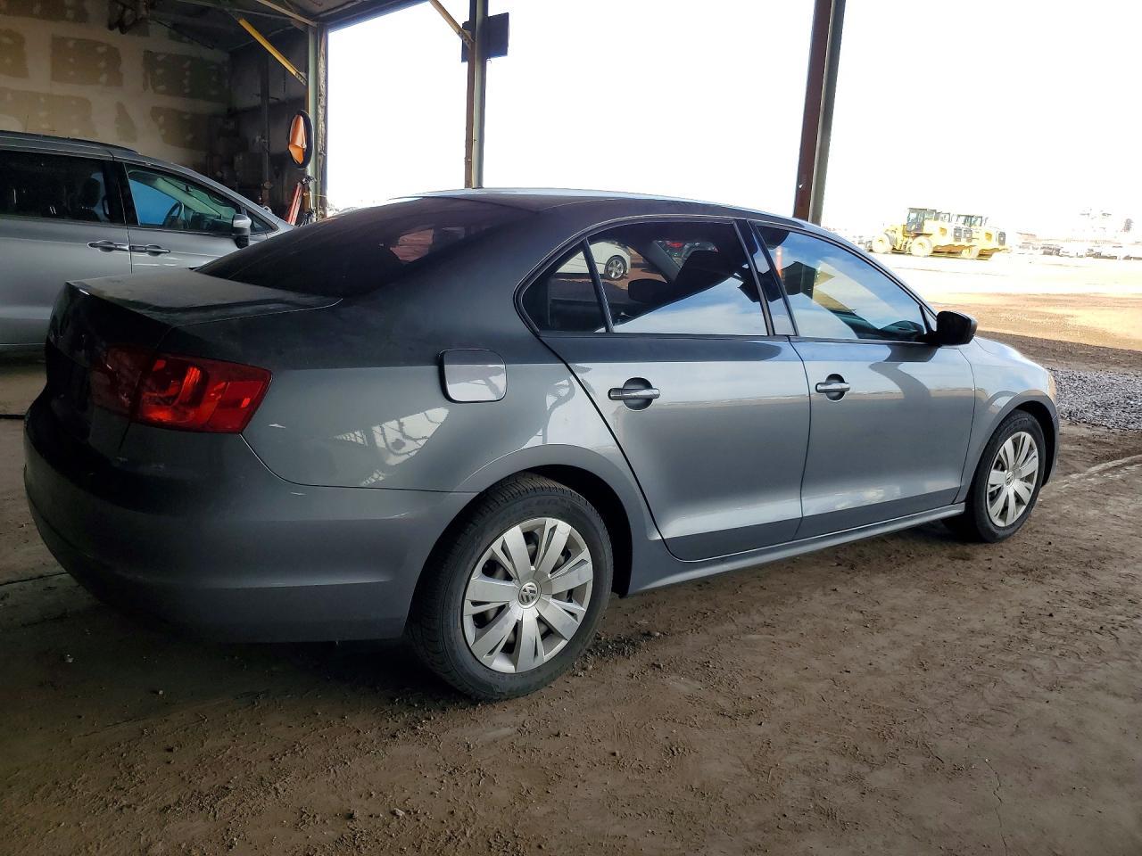 2011 Volkswagen Jetta Base