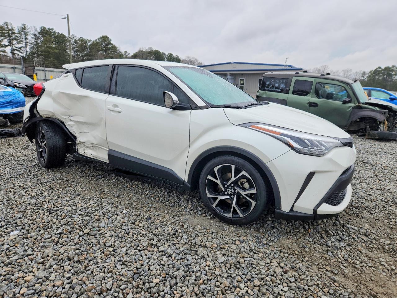 2020 Toyota C-hr xle