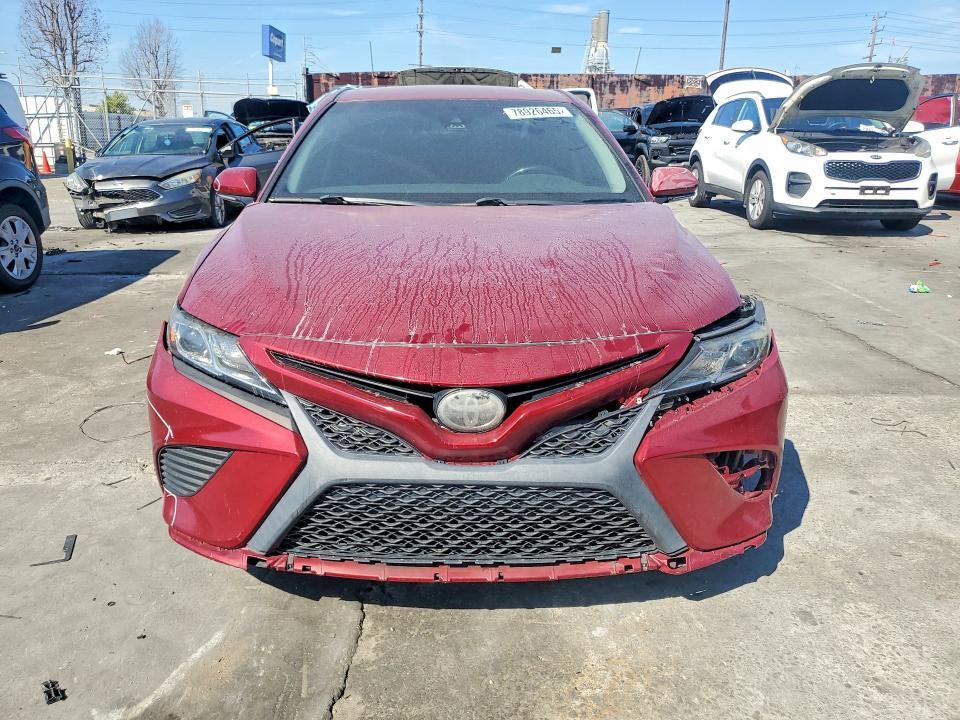 2018 Toyota Camry se