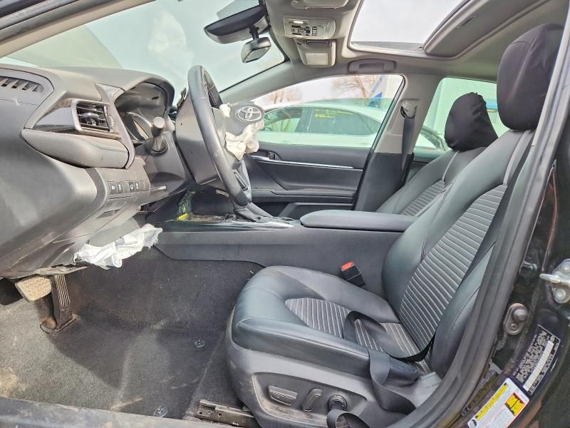 2020 Toyota Camry se