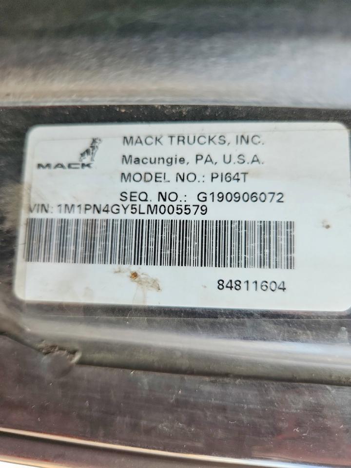 2020 Mack PI64T Semi Truck