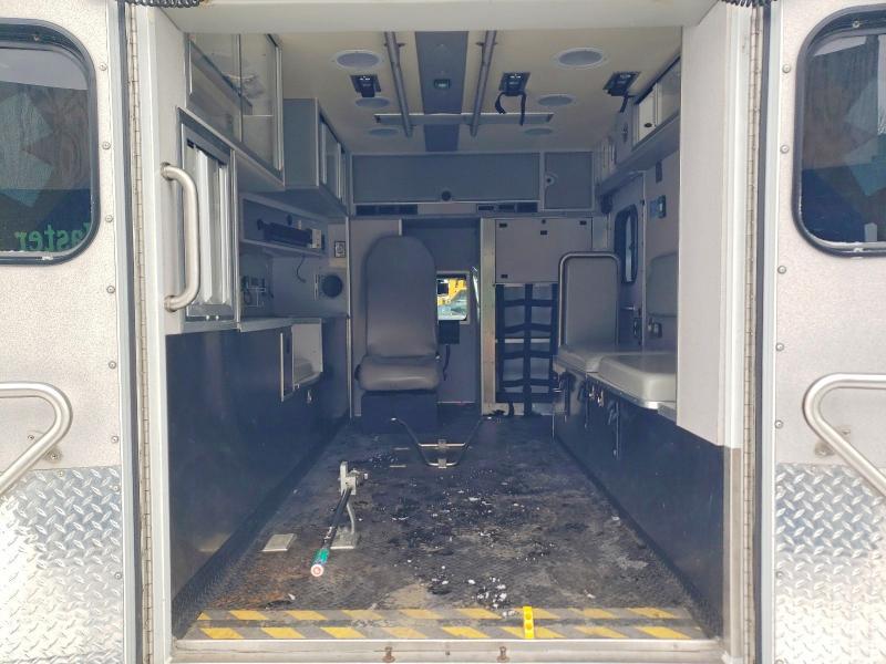 2015 Ford F350 Super Duty Ambulance