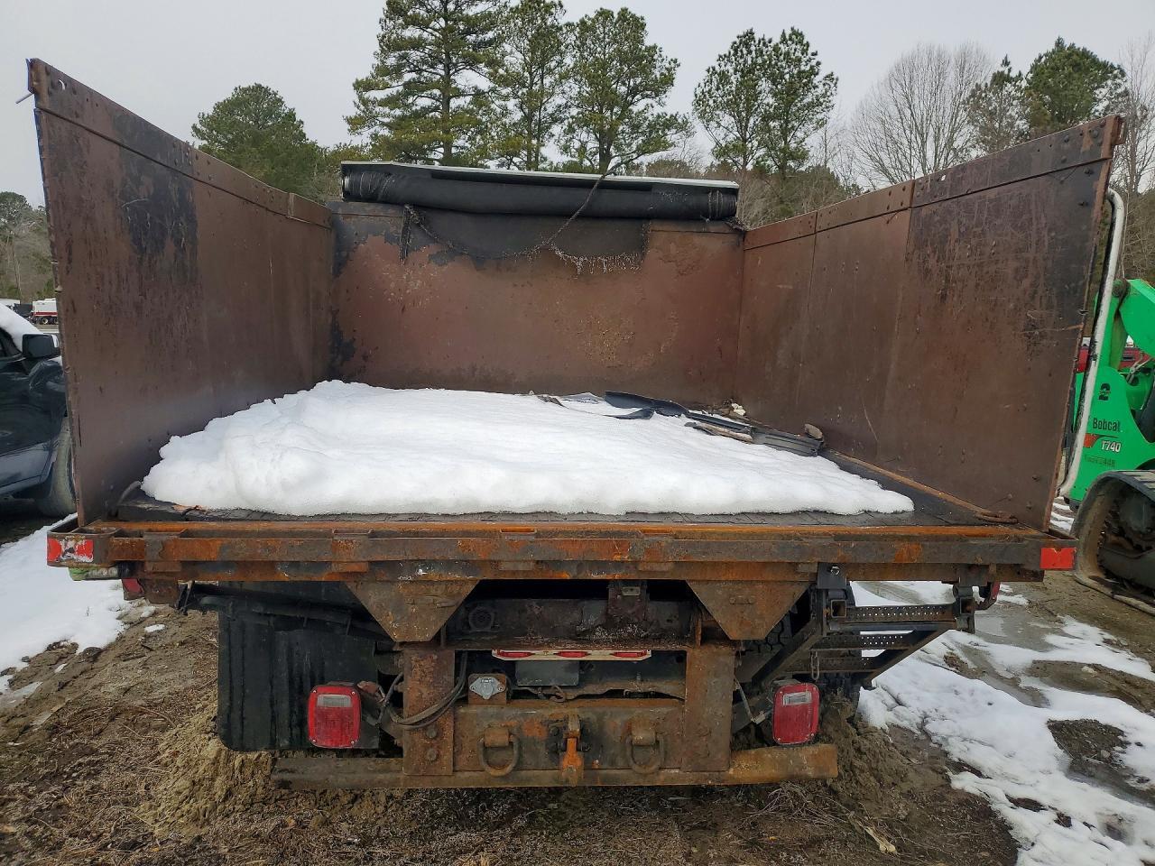 2015 Ford F450 Super Duty Flatbed Truck