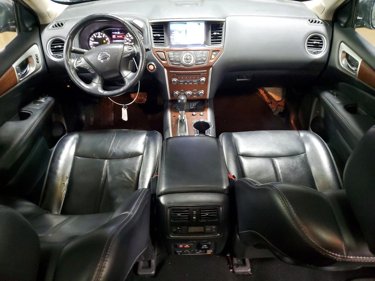 2019 Nissan Pathfinder s