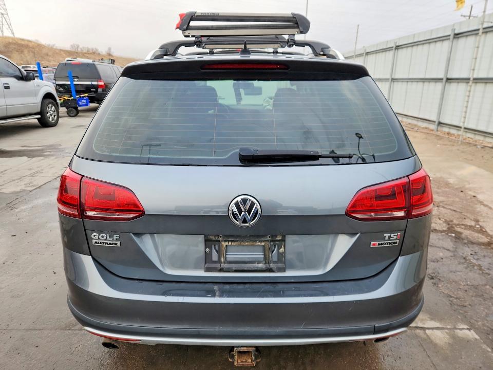 2017 Volkswagen Golf Alltrack s