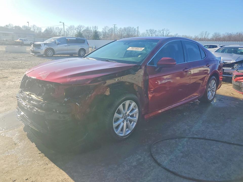 2018 Toyota Camry le