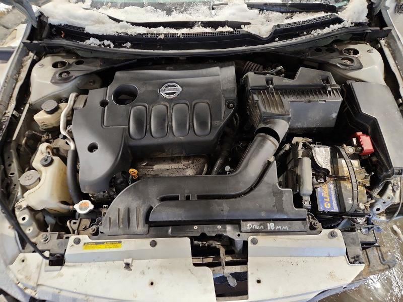 2009 Niss Altima