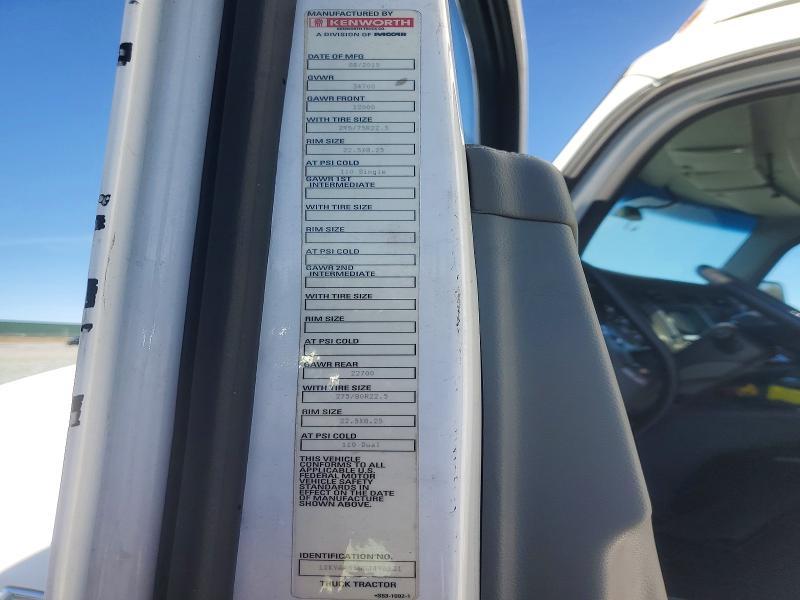 2016 Kenworth T680 Semi Truck