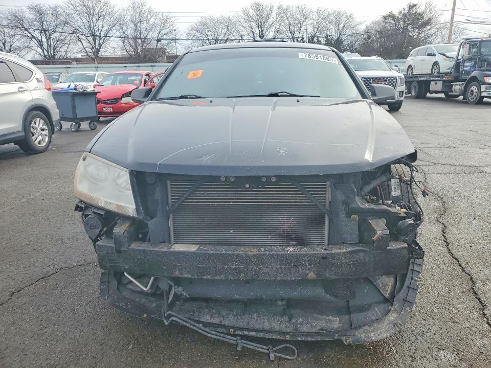 2014 Dodge Avenger se