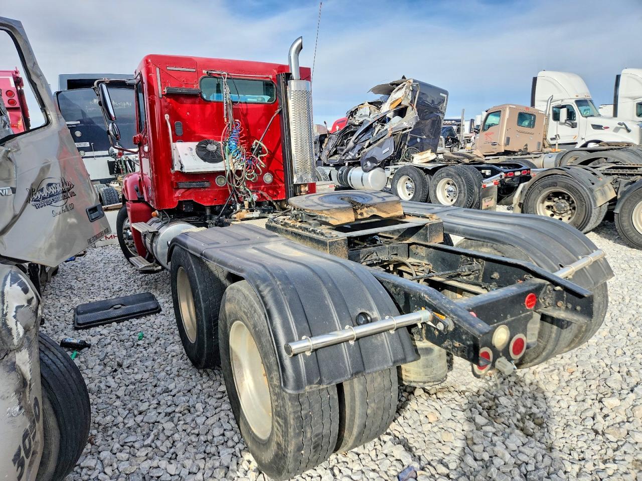2007 Freightliner Columbia 120 Semi Truck