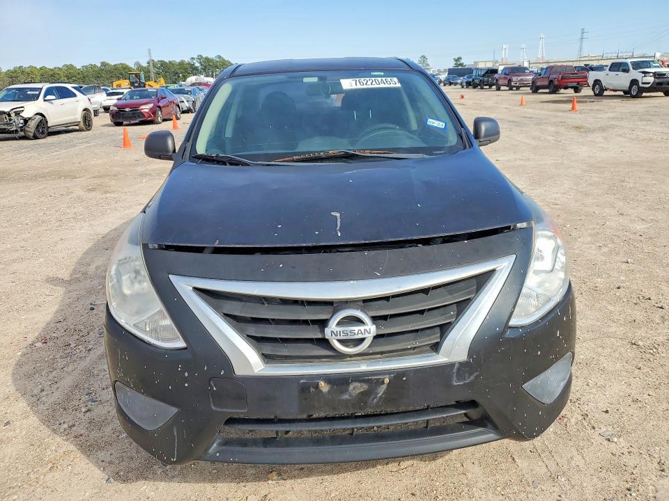 2015 Nissan Versa s