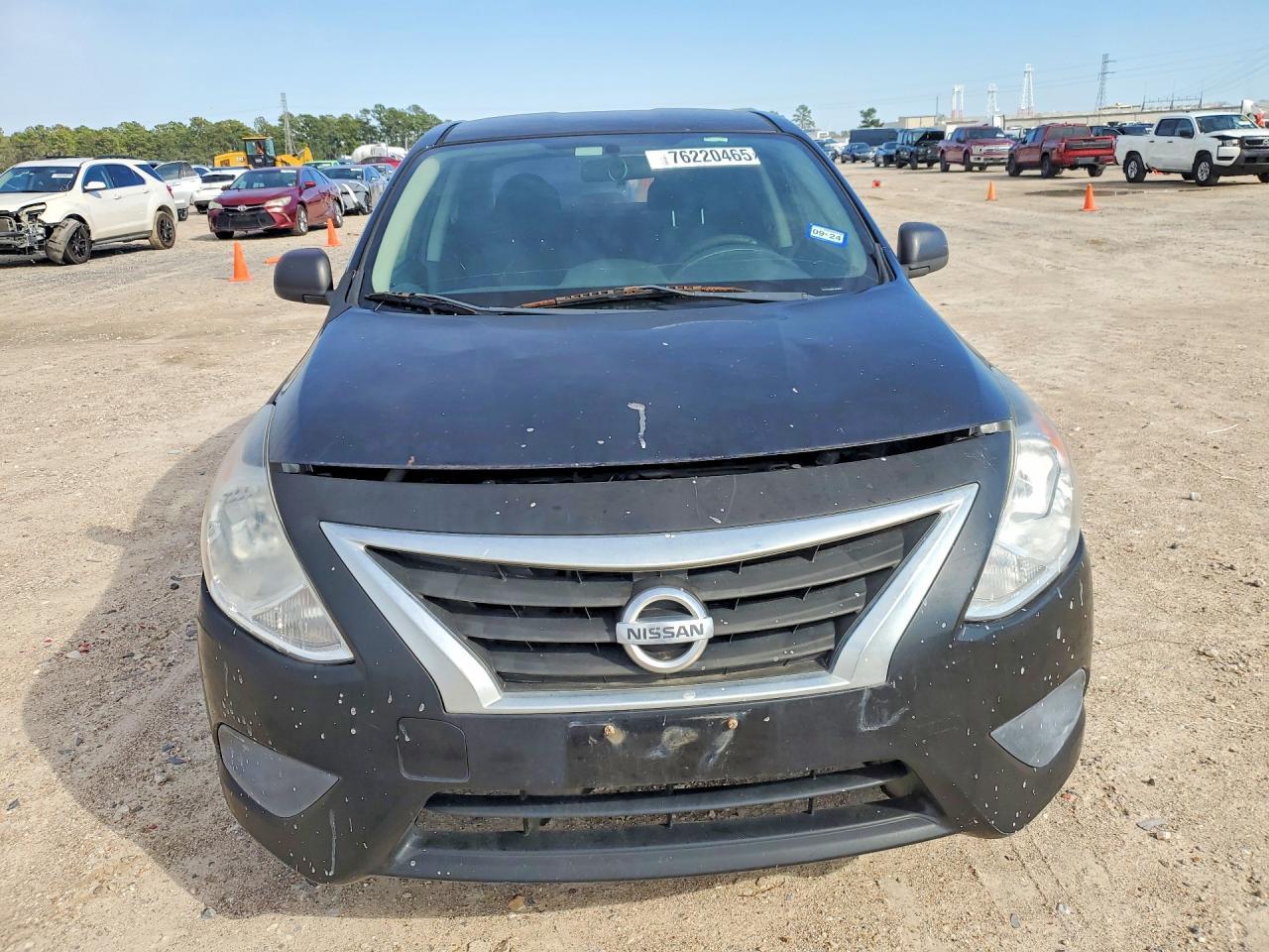 2015 Nissan Versa s