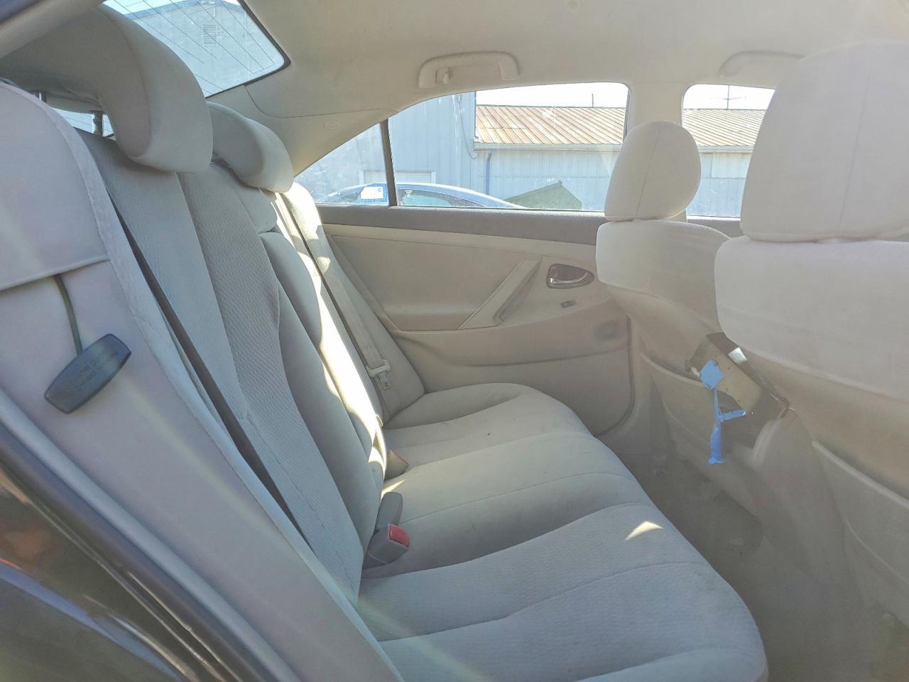 2011 Toyota Camry le