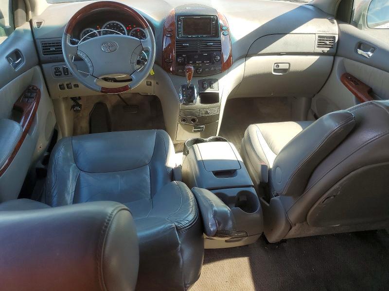 2005 Toyota Sienna xle Limited 7 Passenger
