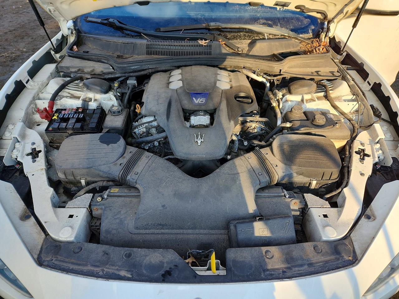2016 Maserati Ghibli s