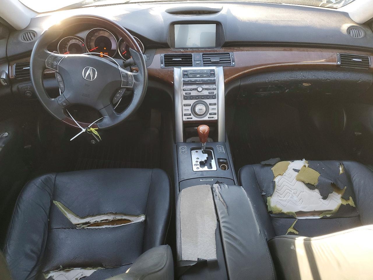 2005 Acura RL