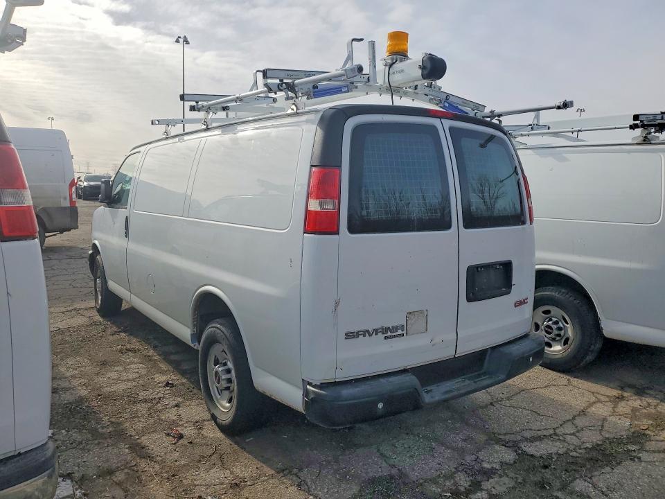 2016 GMC Savana 2500 Cargo Utility / Service van