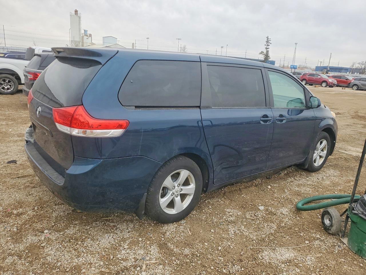 2011 Toyota Sienna Base