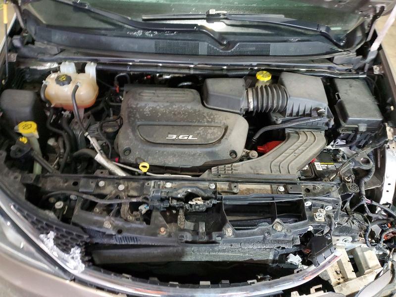 2017 Chrysler Pacifica Touring l