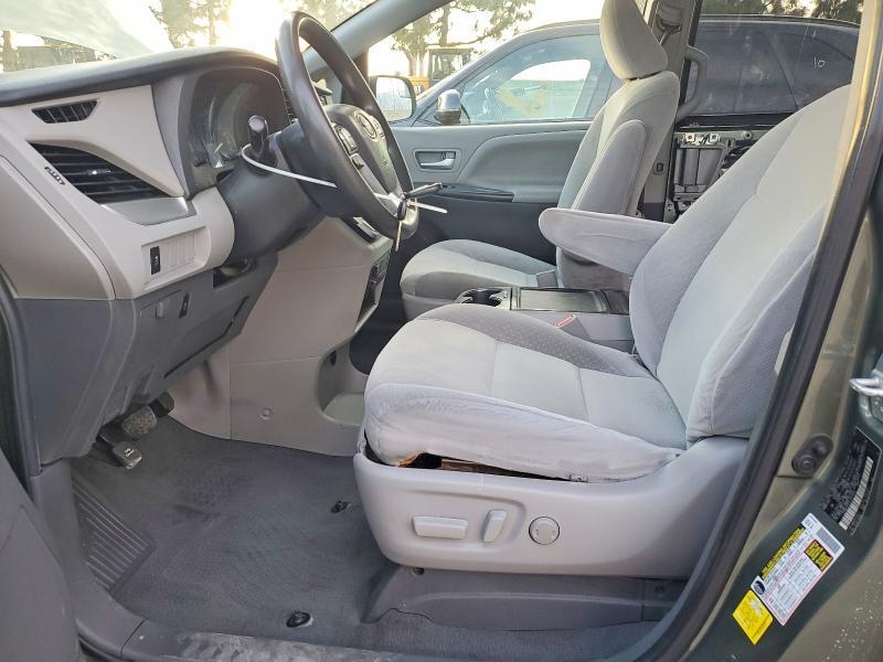 2020 Toyota Sienna le 8-passenger