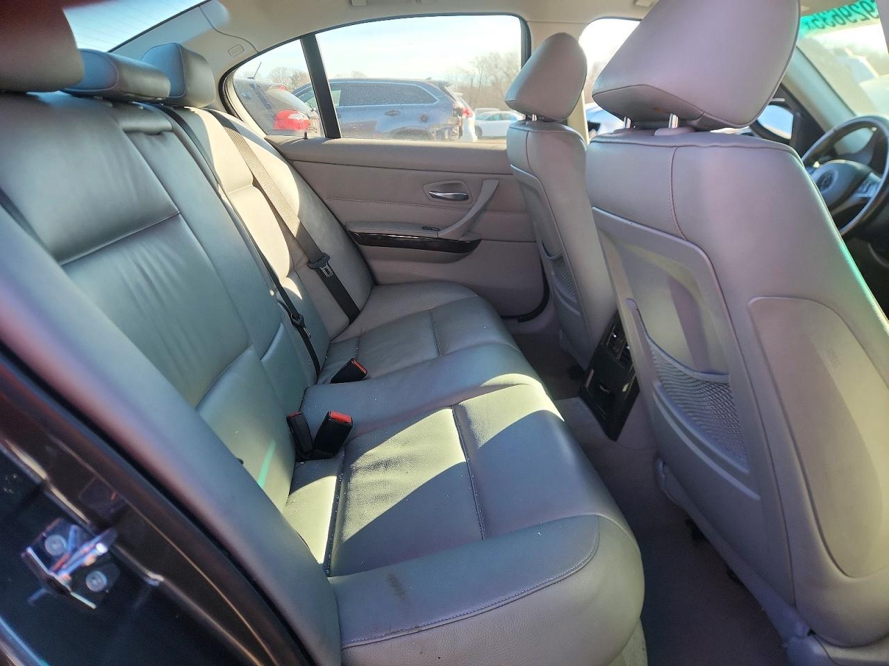 2006 BMW 325 i