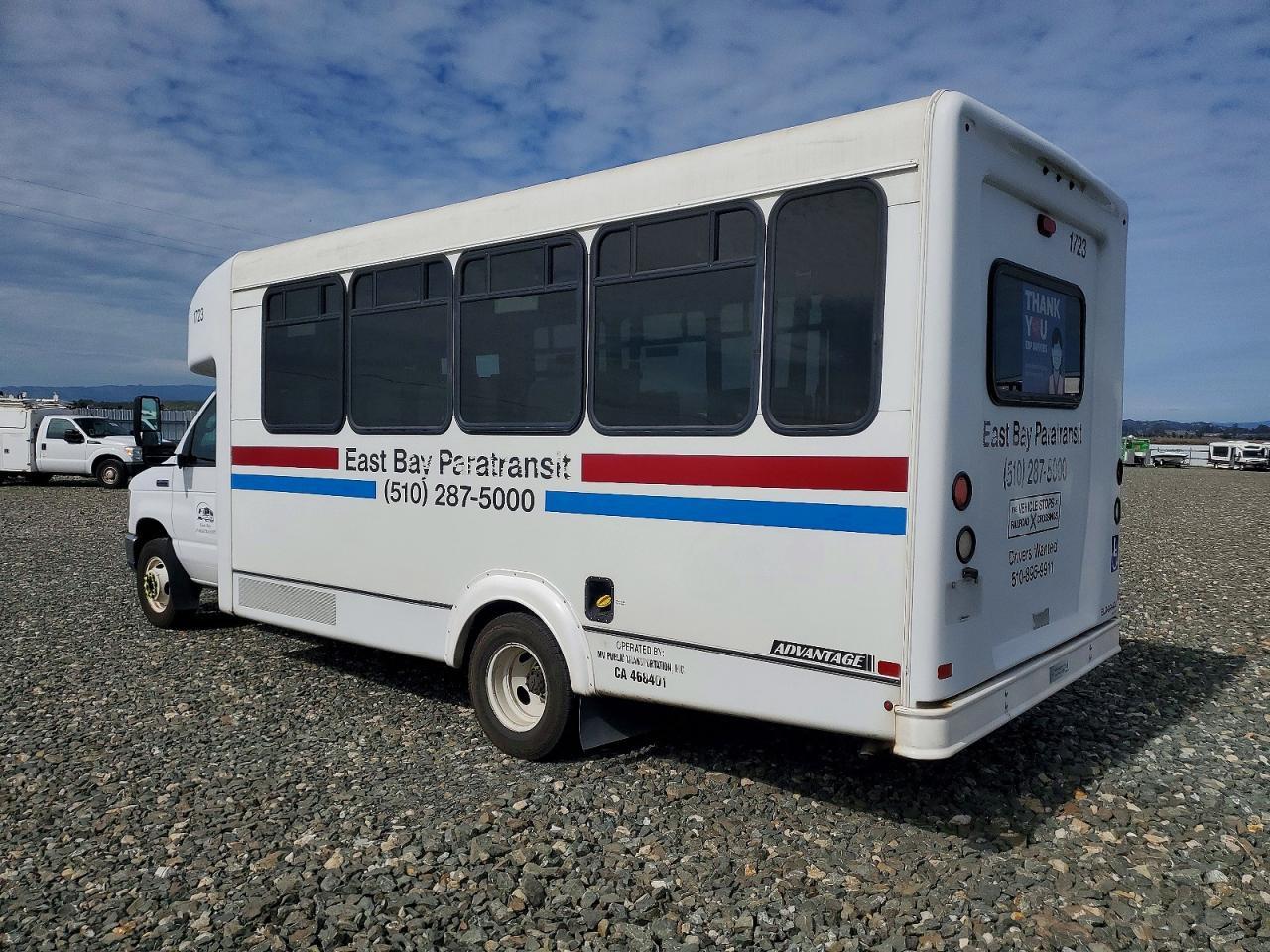 2017 Ford Econoline-Bus