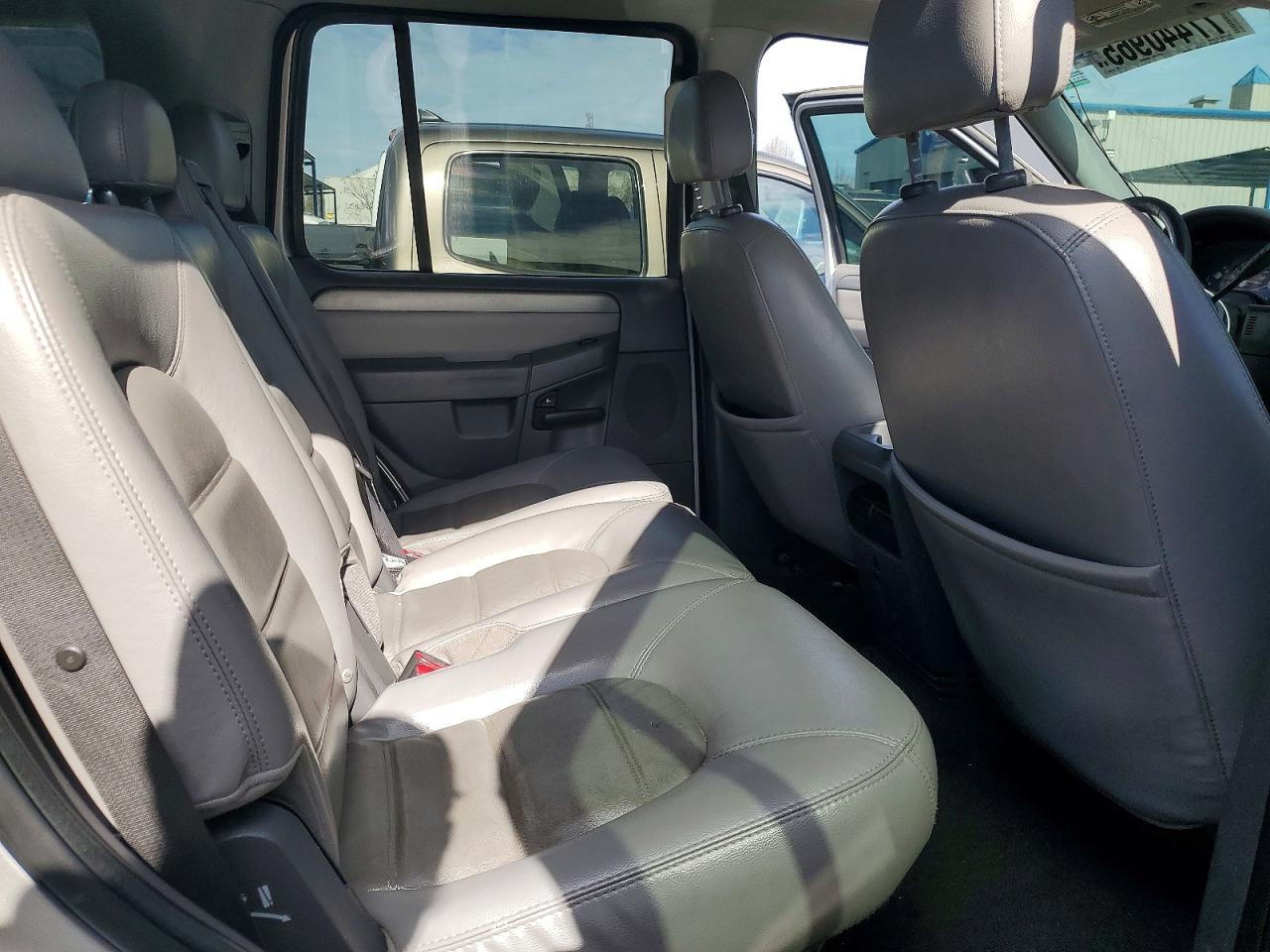 2005 Ford Explorer xlt