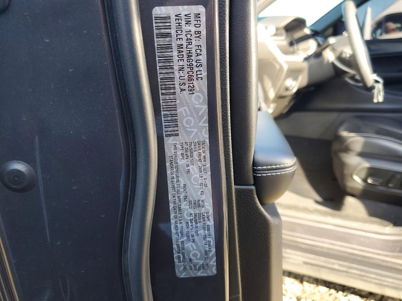 2023 Jeep Grand Cherokee Laredo