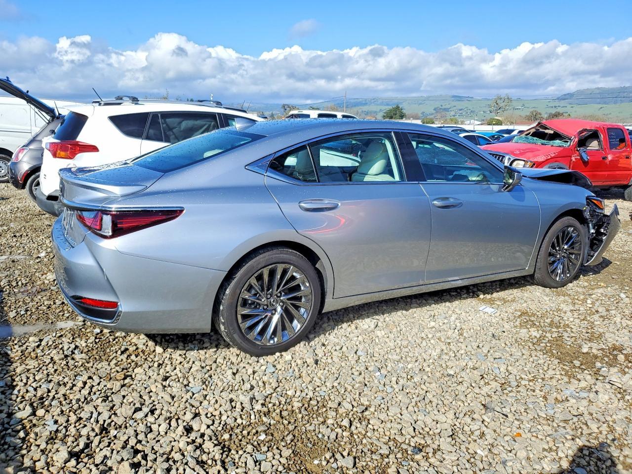 2025 Lexus Es 300