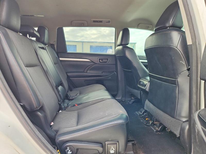 2017 Toyota Highlander