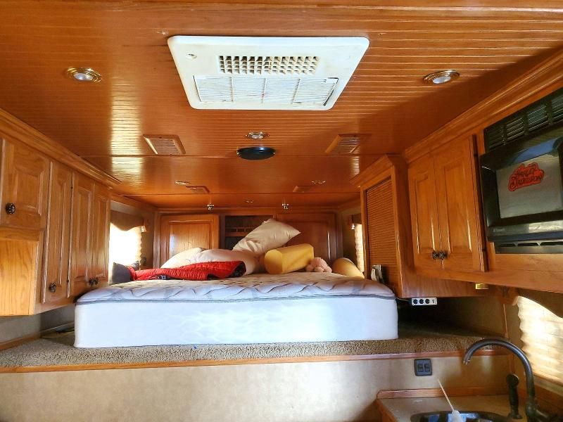 2007 Elite Trailer-Horse Trailer