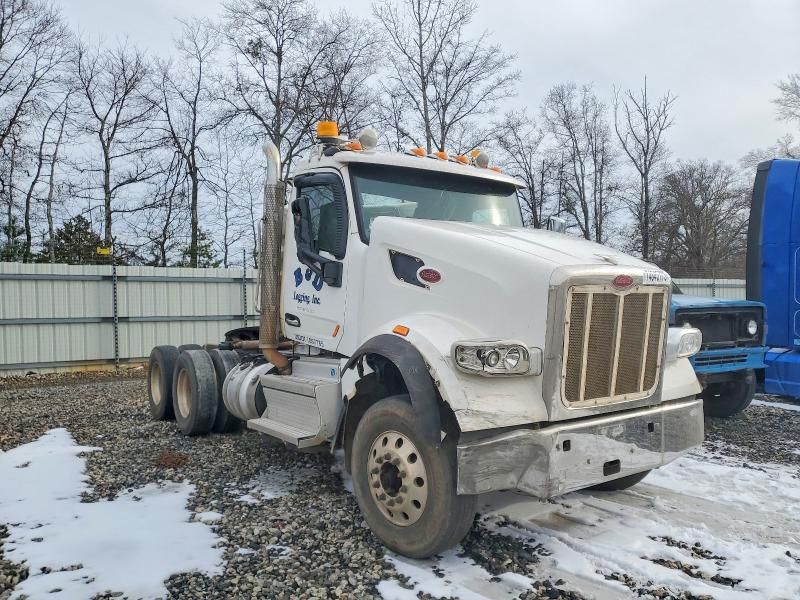 2018 Peterbilt 567 Semi Truck