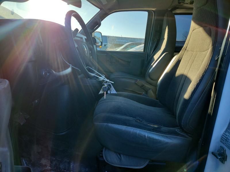 2018 Chevrolet Express G2500