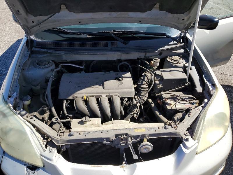 2004 Toyota Matrix Base