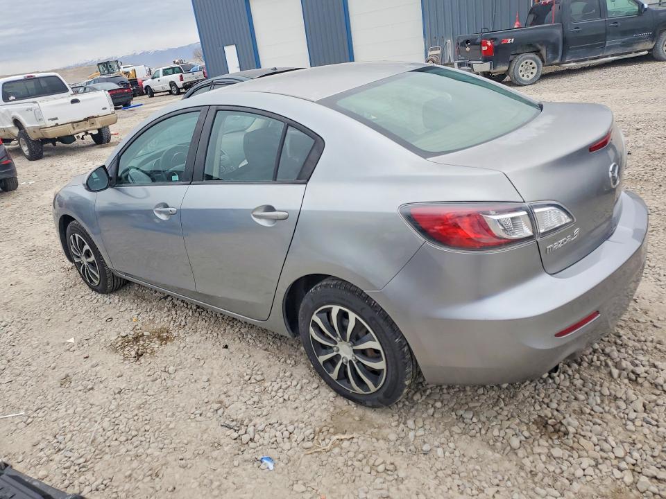 2013 Mazda 3 I
