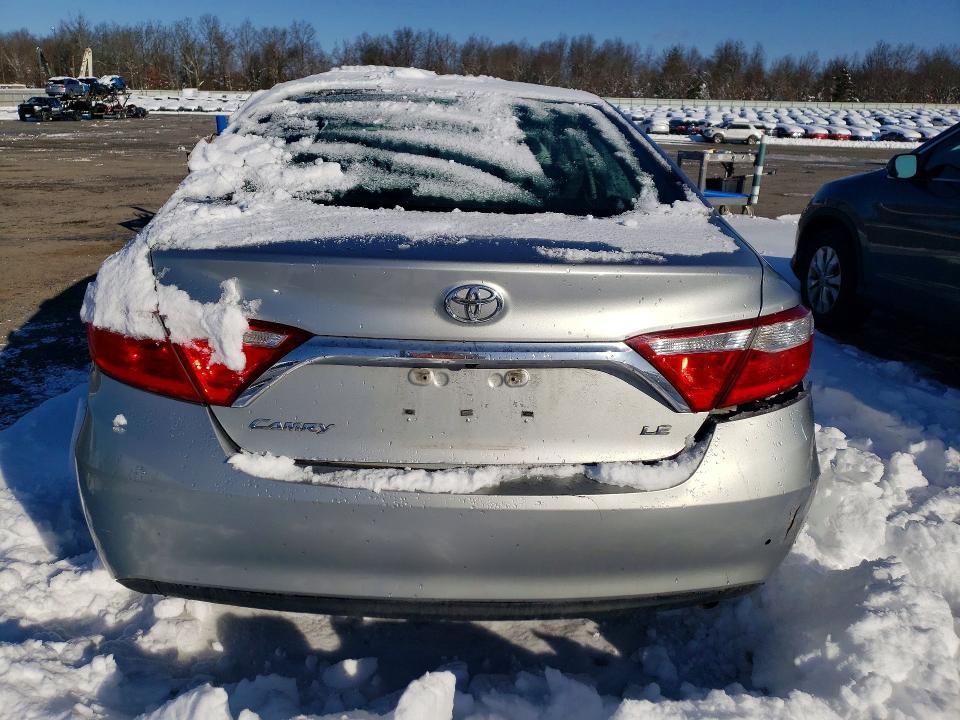 2017 Toyota Camry le