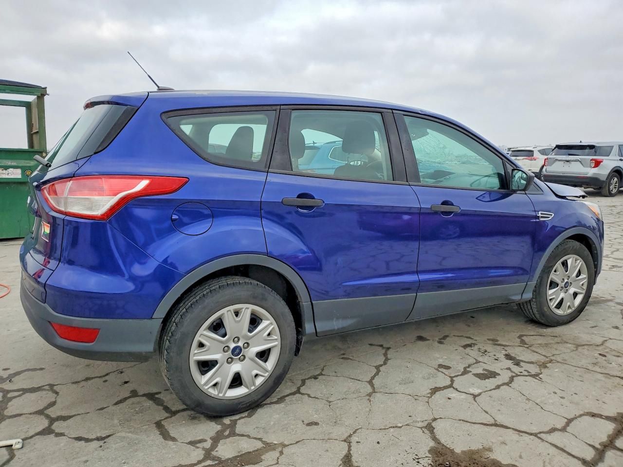 2016 Ford Escape s