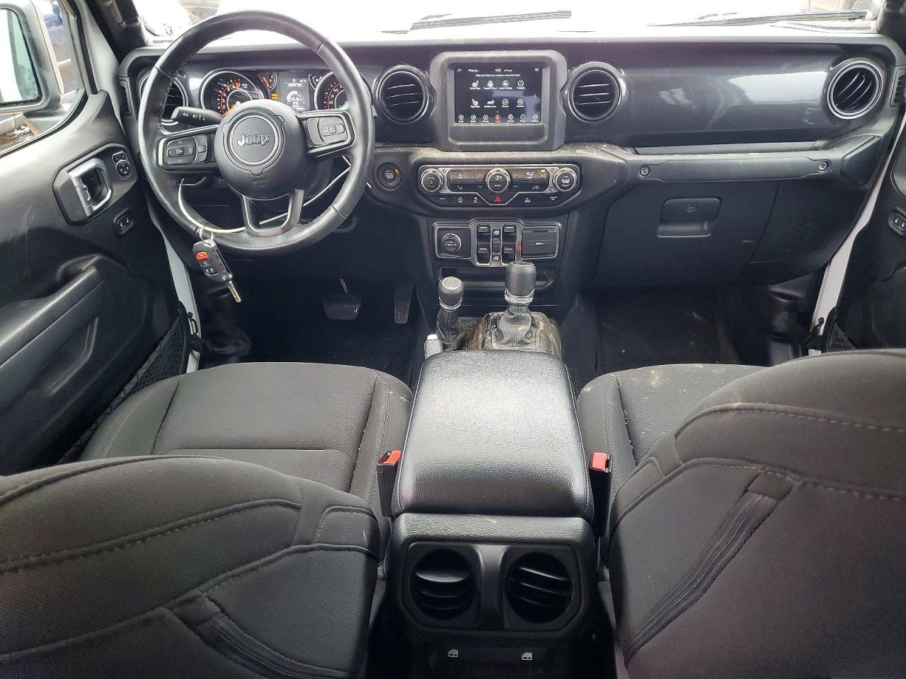 2022 Jeep Gladiator Sport
