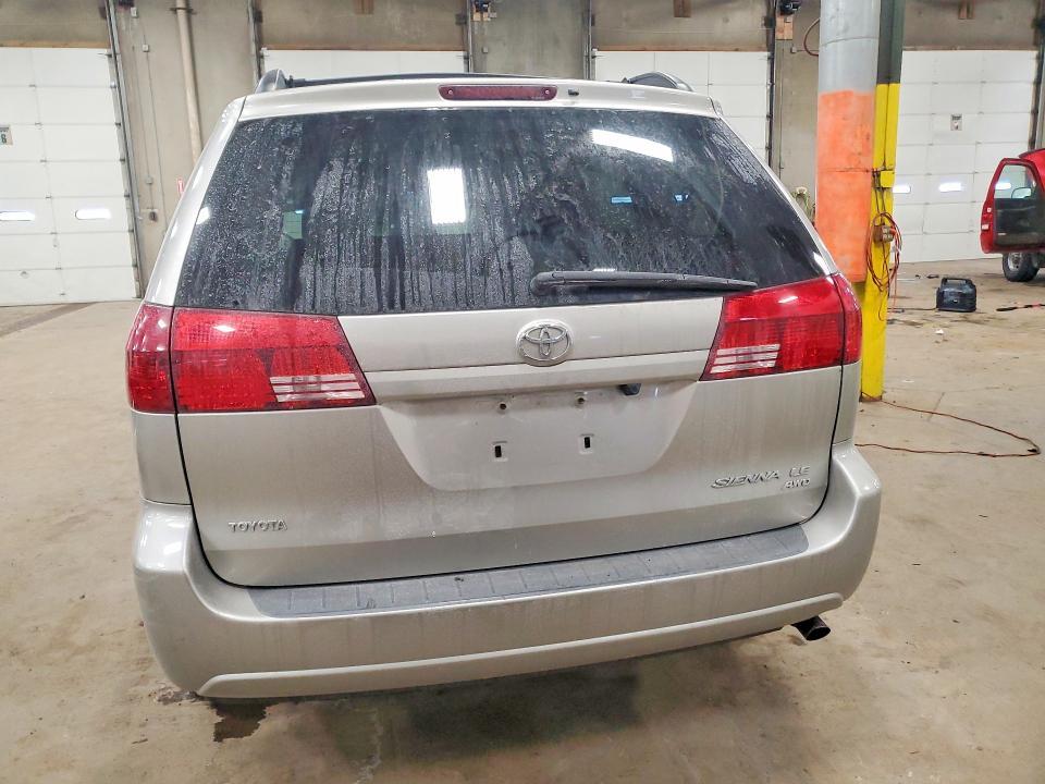 2005 Toyota Sienna le