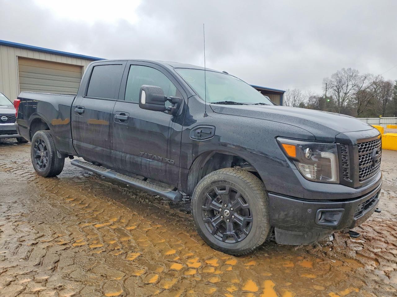 2019 Nissan Titan XD SV 4WD V8 Tdsl Crew Cab