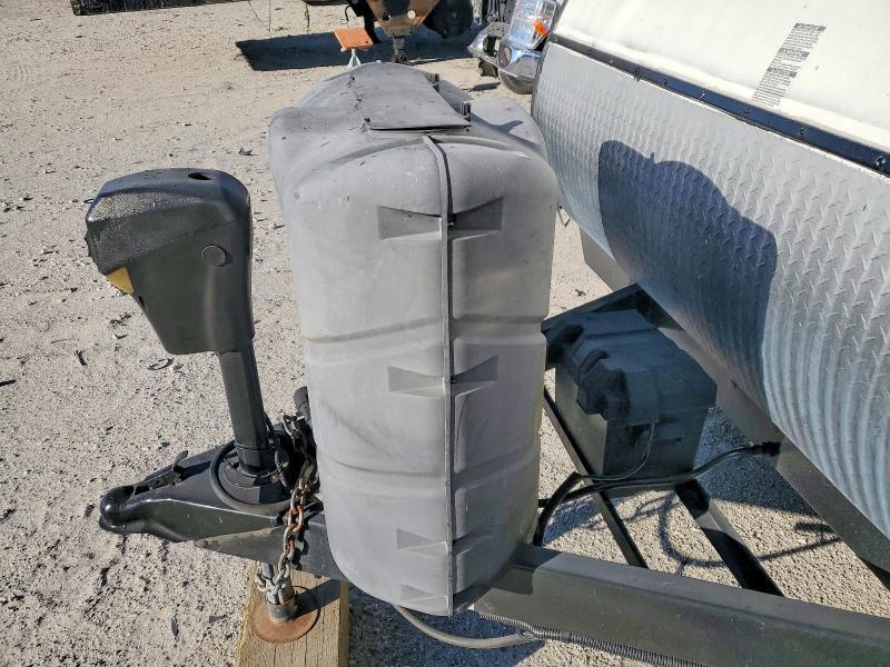 2014 Sandstorm 2014 Forest River Surveyor Camper