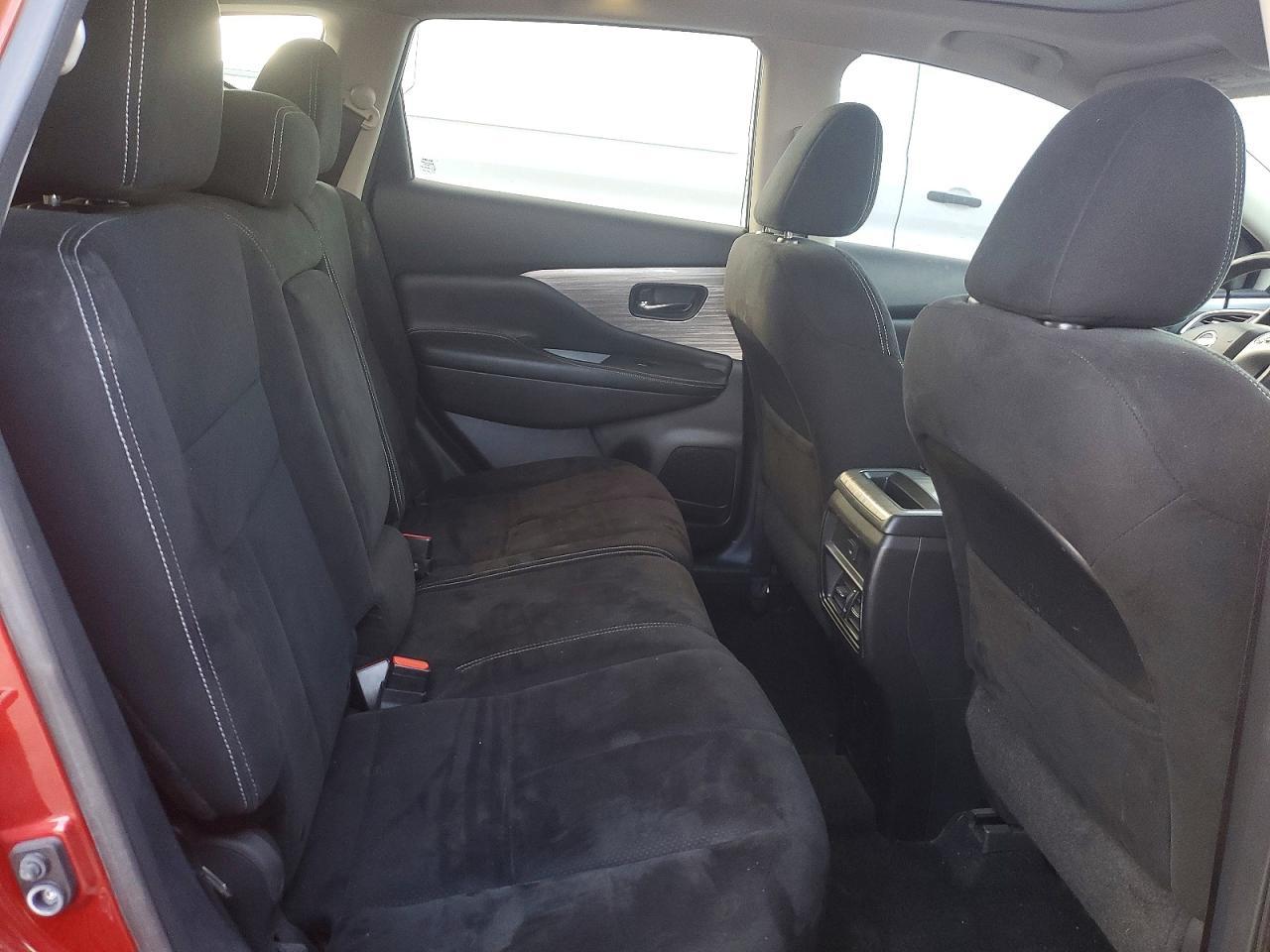2015 Nissan Murano s