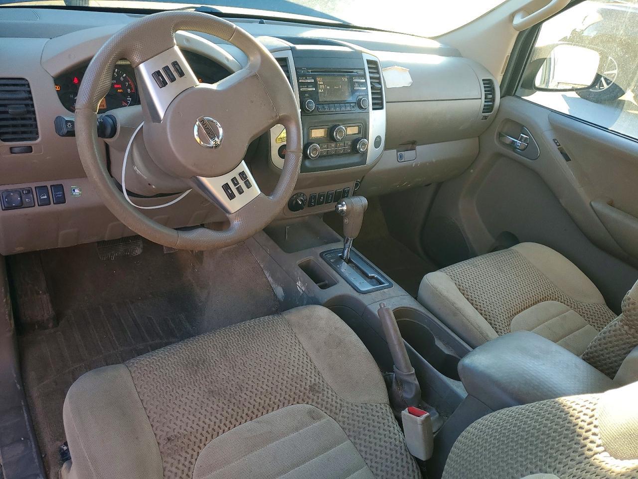 2014 Nissan Frontier sv V6