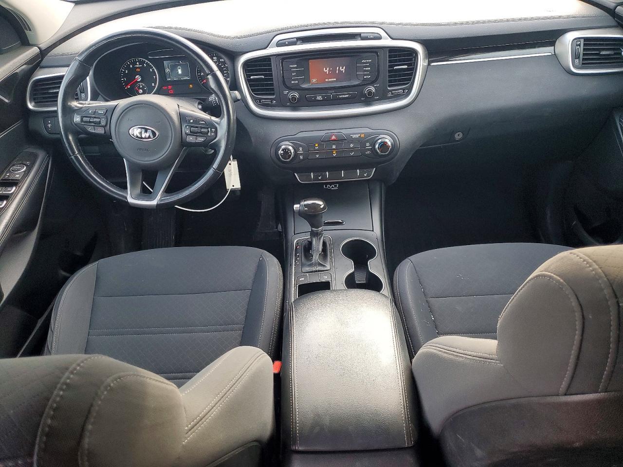 2016 KIA Sorento lx
