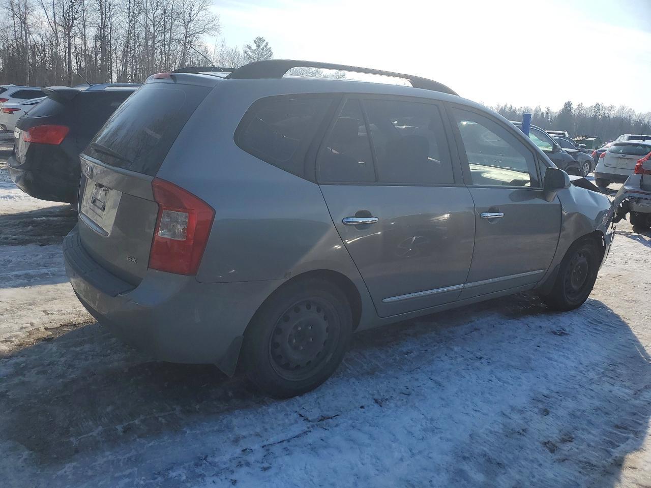 2010 KIA Rondo ex